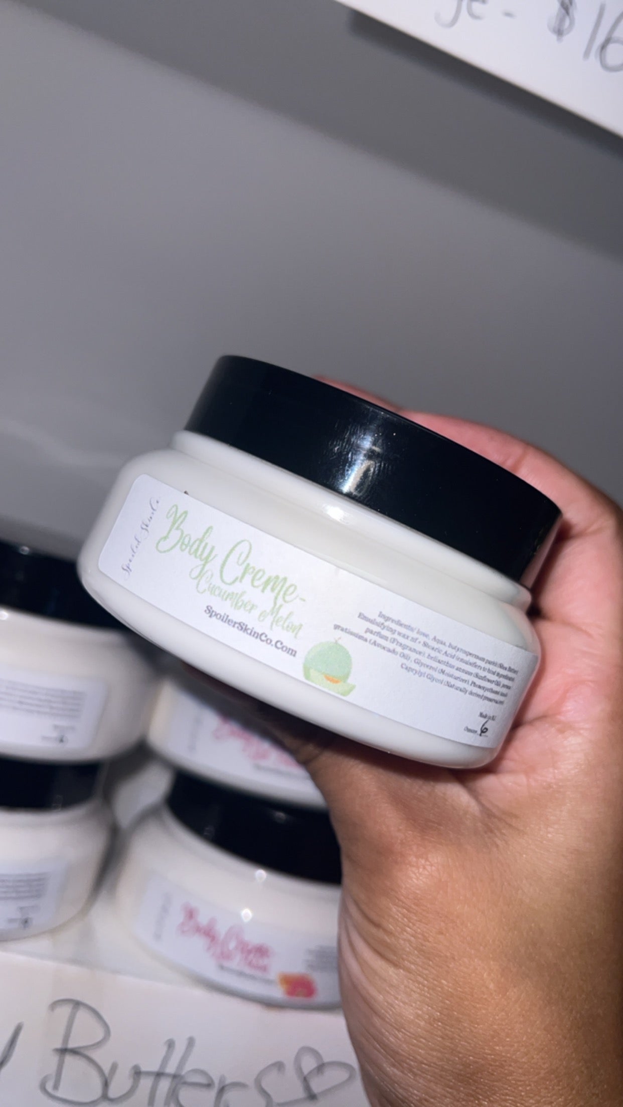 Creamy body butter (MULTIPLE SCENTS)